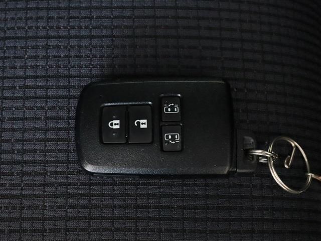 Toyota SIENTA 2016-09 13306-17