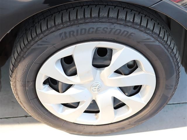 Toyota SIENTA 2016-09 13306-7