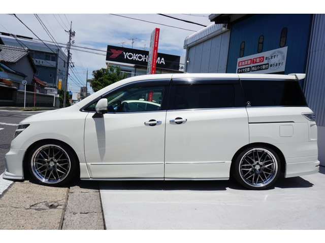 Nissan ELGRAND 2016-11 8548-14