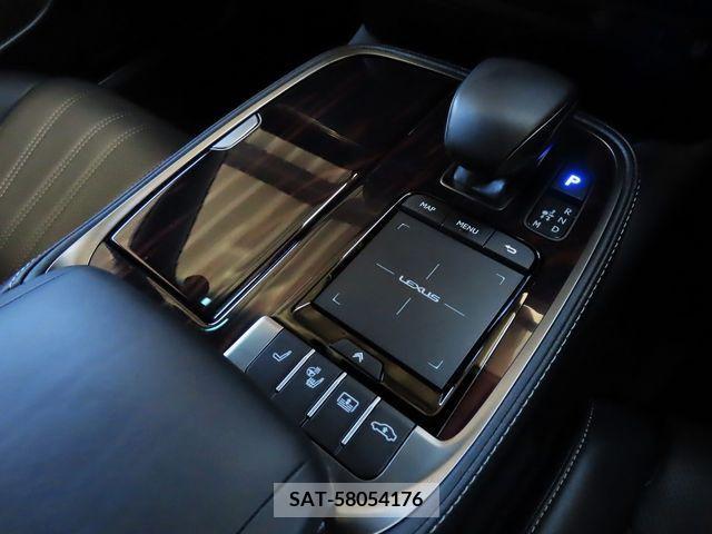 Lexus LS 2021-04 221480-25