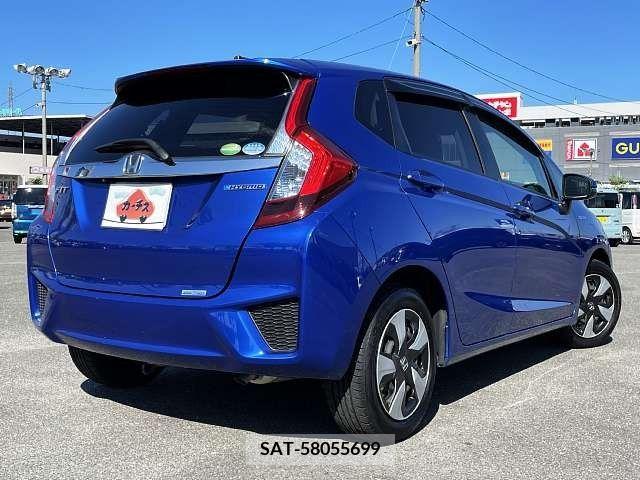 Honda FIT HYBRID 2016-02 304018-2