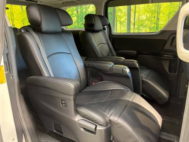 Toyota ALPHARD 2012-12 186665-9