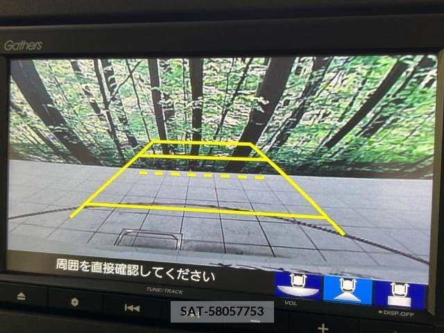 Honda N BOX 2021-03 233038-5