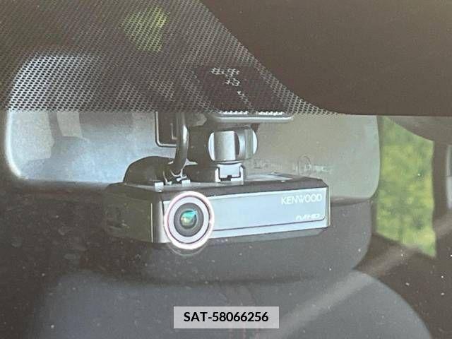 Nissan NOTE 2018-02 365414-7