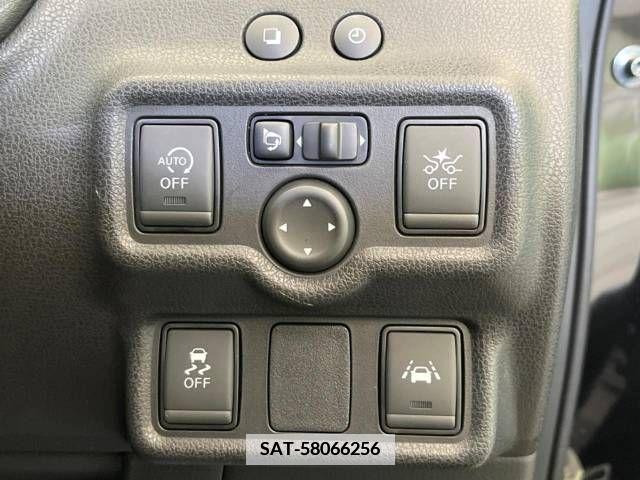 Nissan NOTE 2018-02 365414-5