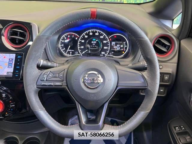 Nissan NOTE 2018-02 365414-11