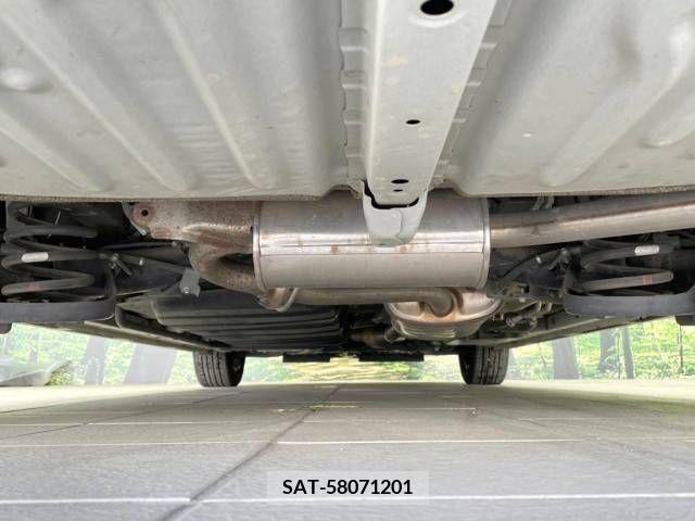 Toyota VOXY 2019-01 377540-19
