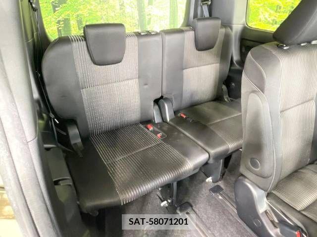 Toyota VOXY 2019-01 377540-10