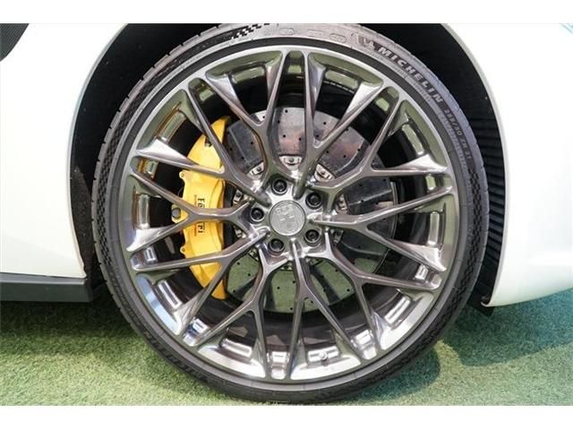 Ferrari GTC4 2017-12 5318-8