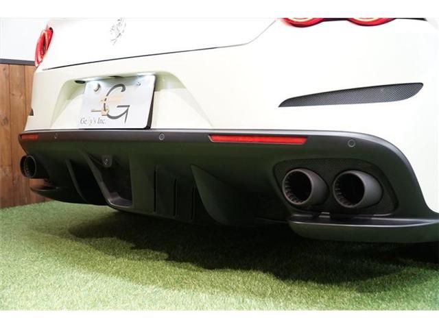 Ferrari GTC4 2017-12 5318-27