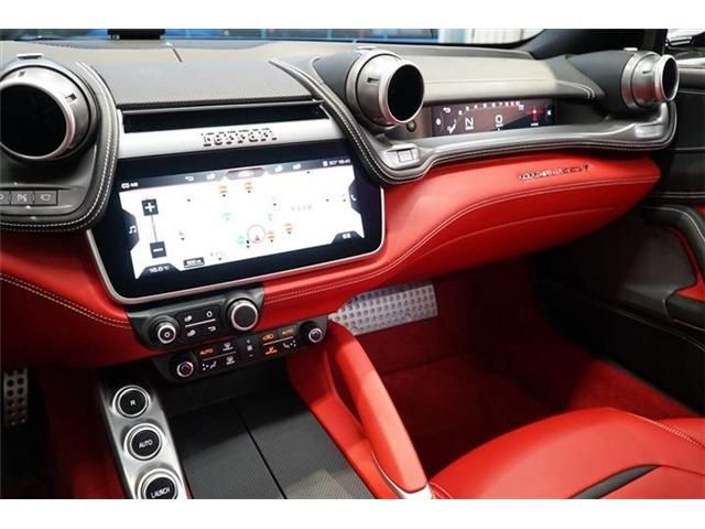 Ferrari GTC4 2017-12 5318-20