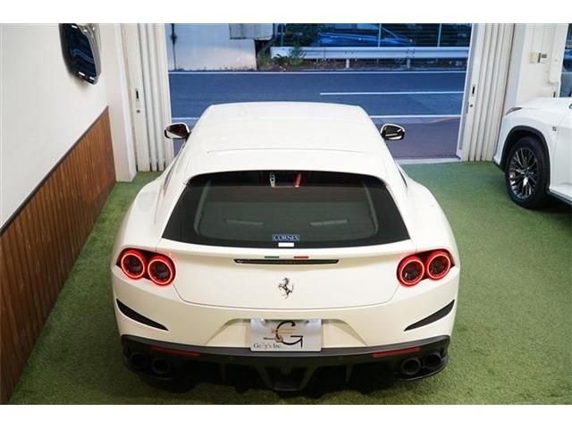 Ferrari GTC4 2017-12 5318-6