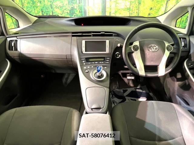 Toyota PRIUS 2009-10 383606-1