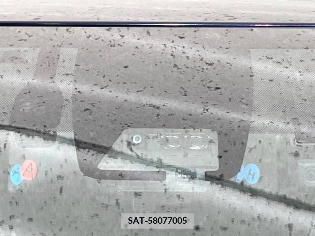 Toyota ESQUIRE 2018-06 335140-2