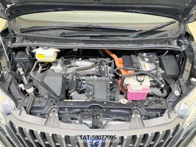 Toyota ESQUIRE 2018-06 335140-19