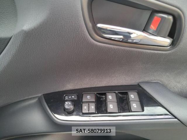 Toyota PRIUS 2016-01 322353-19