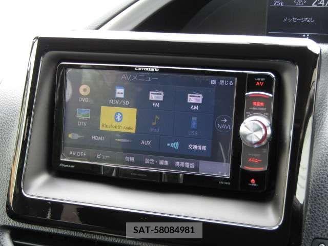 Toyota VOXY 2015-12 321468-8