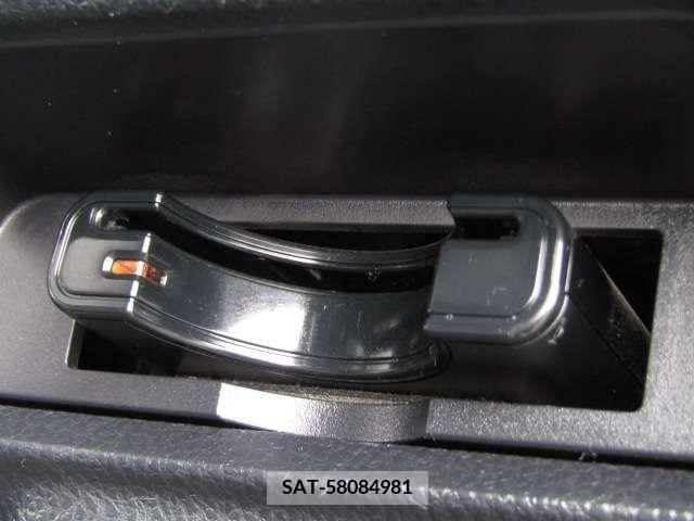 Toyota VOXY 2015-12 321468-14