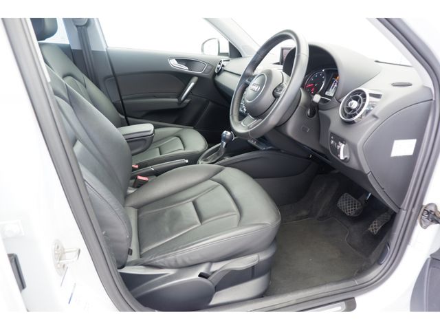 Audi A1 2013-02 186092-13