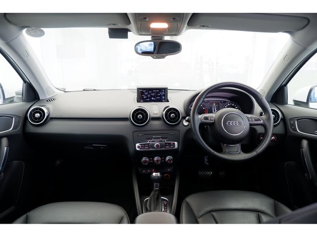 Audi A1 2013-02 186092-29