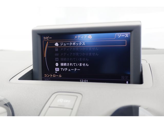 Audi A1 2013-02 186092-22