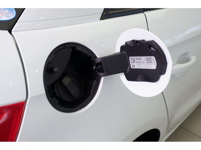 Audi A1 2013-02 186092-27