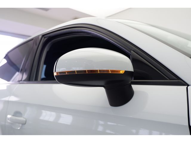 Audi A1 2013-02 186092-25