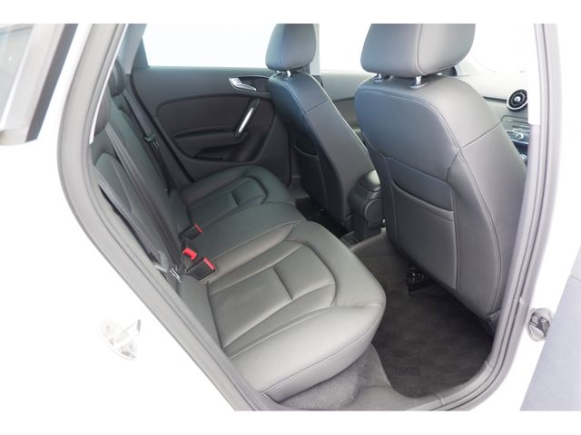 Audi A1 2013-02 186092-14