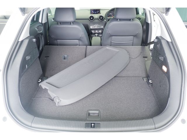 Audi A1 2013-02 186092-10
