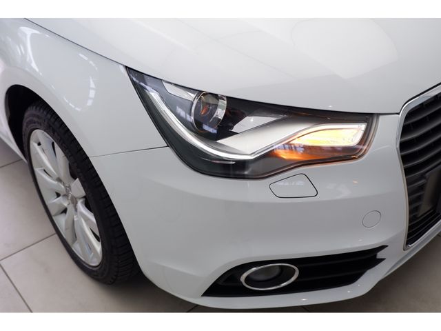 Audi A1 2013-02 186092-8