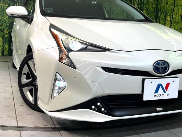 Toyota PRIUS 2017-01 184196-12