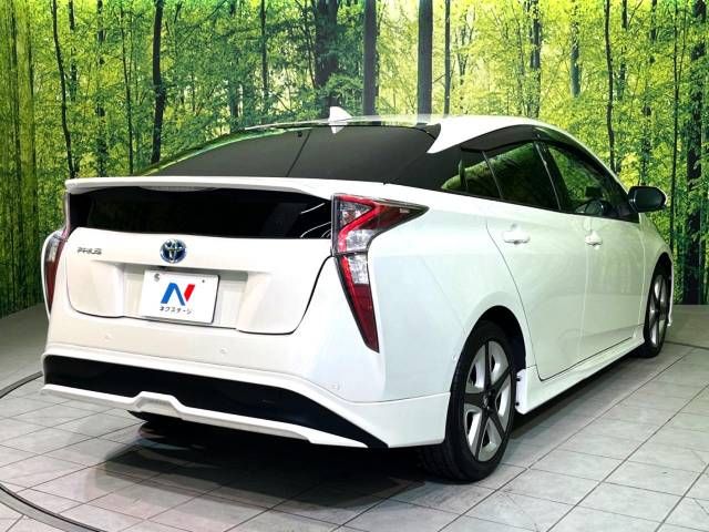 Toyota PRIUS 2017-01 184196-17