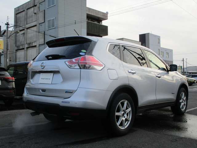 Nissan X-TRAIL 2015-07 28531-4