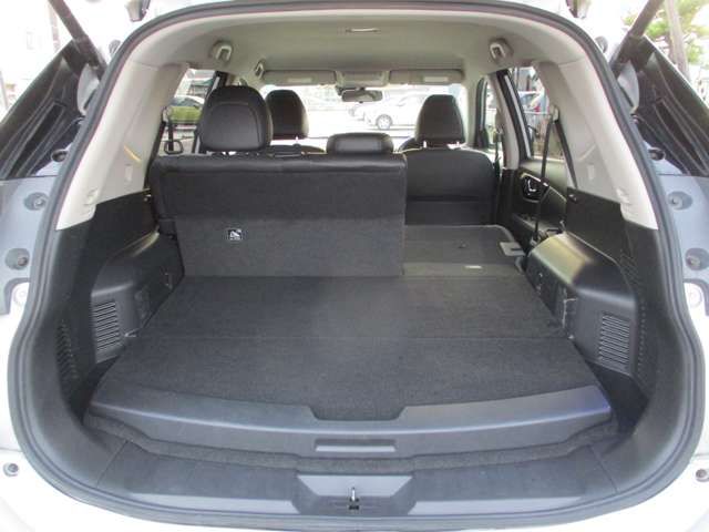 Nissan X-TRAIL 2015-07 28531-7