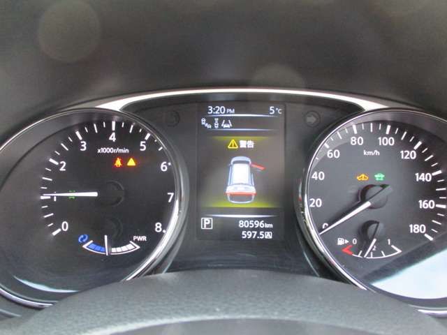 Nissan X-TRAIL 2015-07 28531-11