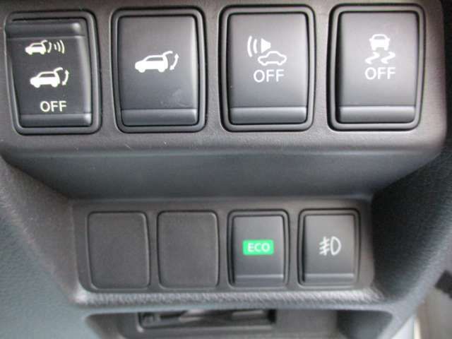 Nissan X-TRAIL 2015-07 28531-14