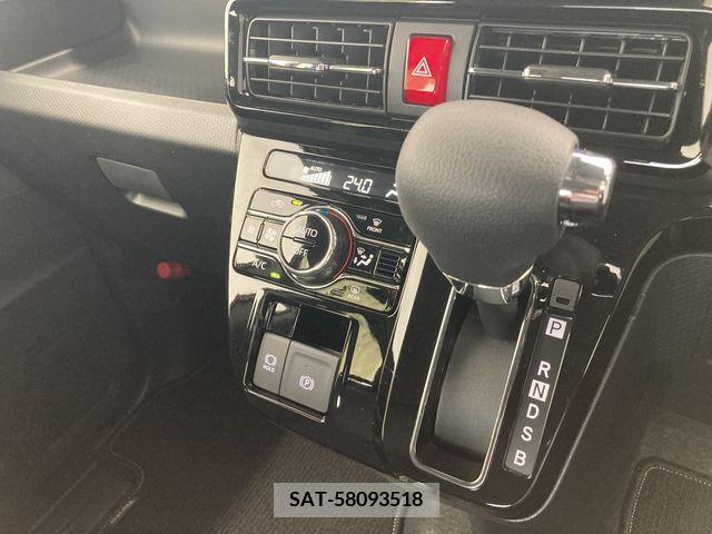 Daihatsu TANTO 2022-10 369311-11