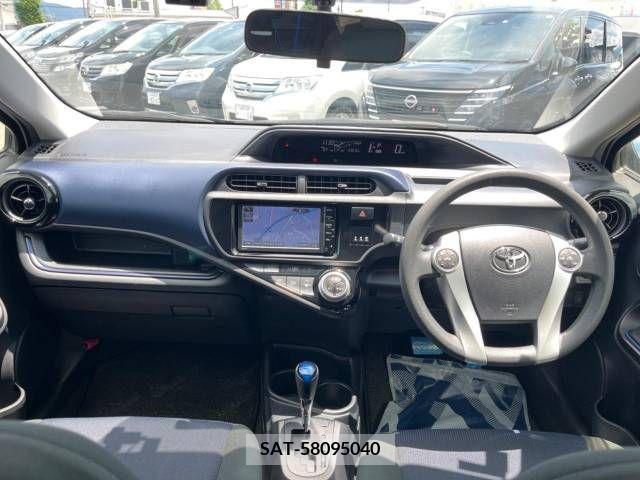 Toyota AQUA 2015-11 314237-1