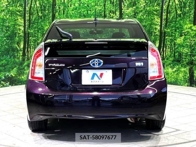 Toyota PRIUS 2013-09 208835-15