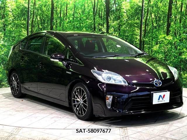 Toyota PRIUS 2013-09 208835-16