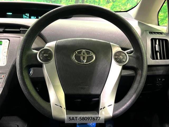 Toyota PRIUS 2013-09 208835-11