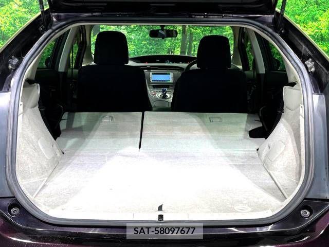 Toyota PRIUS 2013-09 208835-10