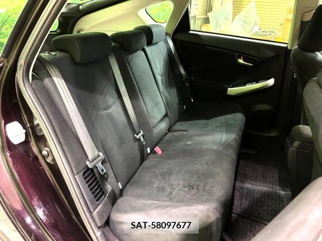 Toyota PRIUS 2013-09 208835-9