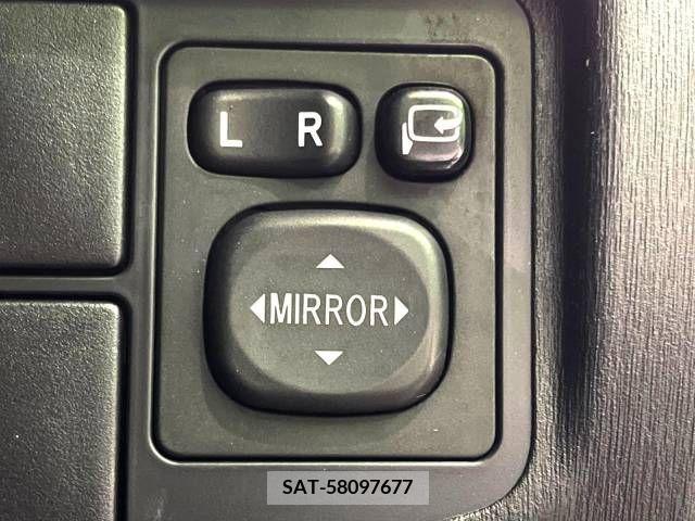 Toyota PRIUS 2013-09 208835-6