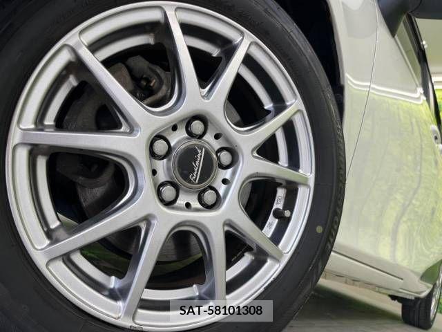 Toyota SIENTA 2016-03 314624-17