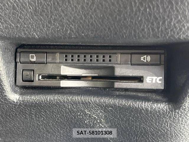Toyota SIENTA 2016-03 314624-8