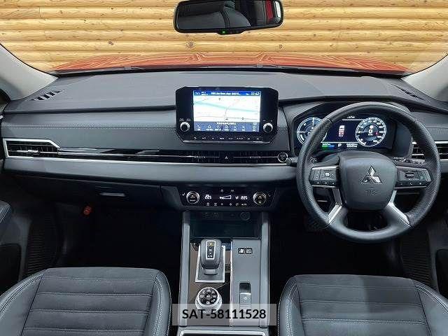 Mitsubishi OUTLANDER PHEV 2021-12 303893-1