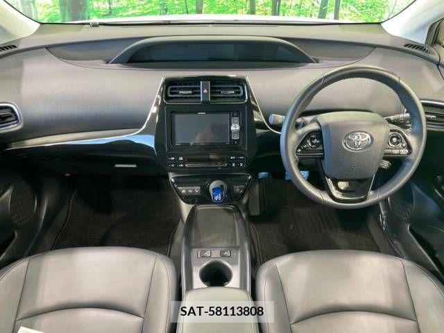Toyota PRIUS 2019-11 366533-1