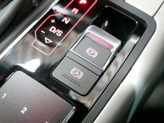 Audi A6 2017-07 7393-26