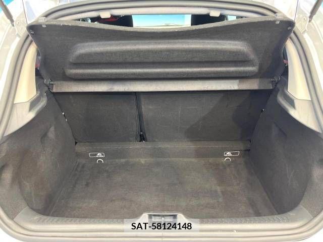 Renault LUTECIA 2016-03 283078-12